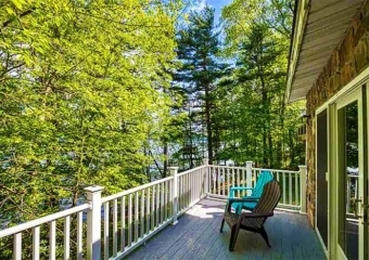 3 Story Lakefront deck