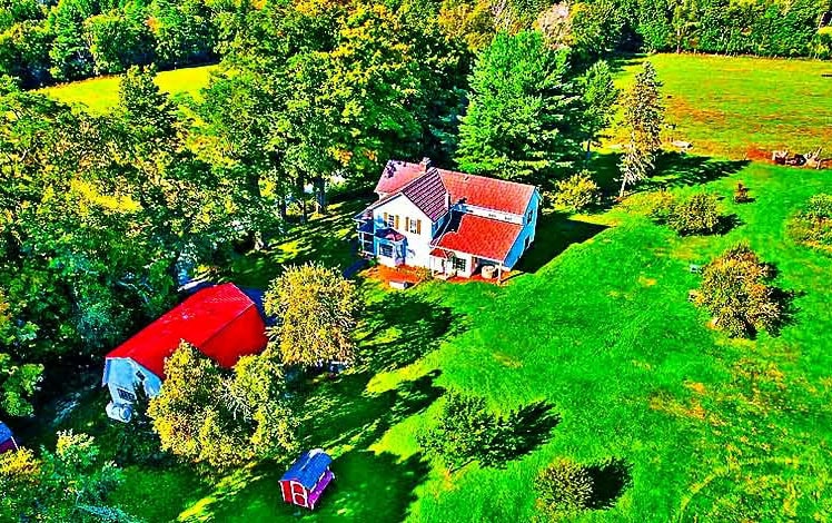 48 Jericho Road Farmhouse Aerial View