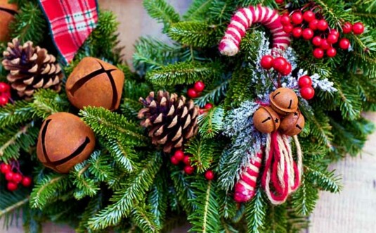 Adams Hardscape and Wreaths closeup of wreath