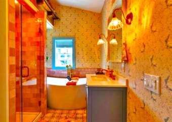 Alice in Wonderland Cottage Bathroom