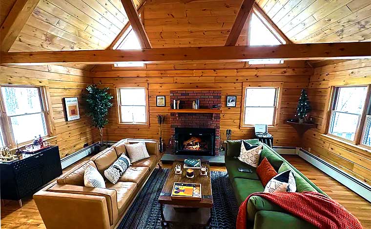 Amber Lake Chalet living room