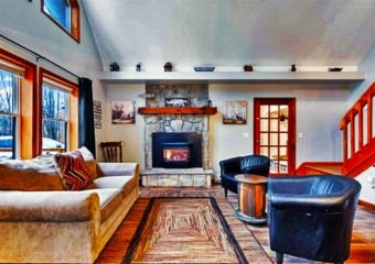Arrowhead Lake Chalet Living Room