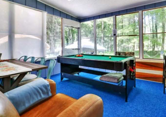 Arrowhead Lake Chalet Pool Table