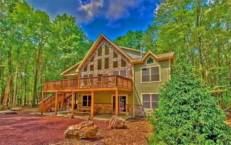 Aspen Group House in Lake Harmony Exterior