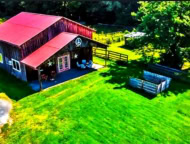 Barn in Bethel Exterior