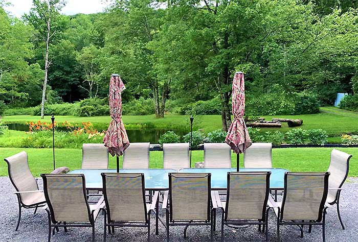 Beautiful Colonial near Camelback outdoor dining table