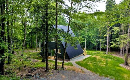 Birch Ridge Cabin Exterior
