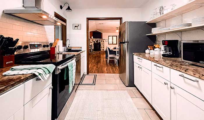 Blue Fawn Cabin kitchen