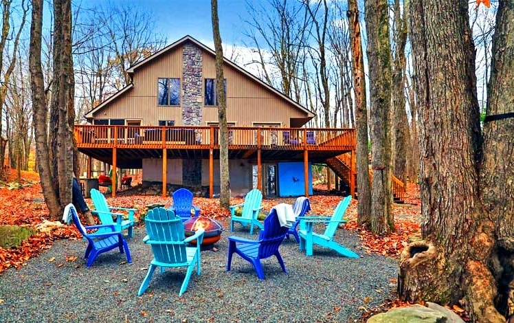 Blue Pine Chalet Exterior