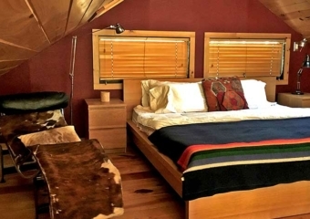 Bluestone Cabin Loft Bedroom