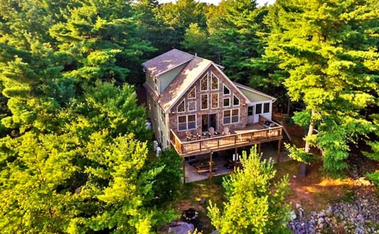 Boulder Field Lodge Exterior