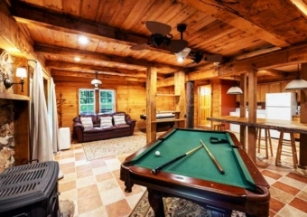 Brookview Cabin Pool Table