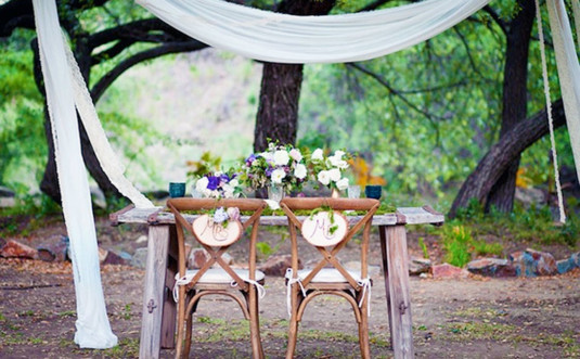 Brookview-Manor-Inn-weddings-table