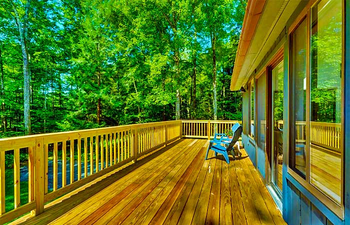 Callicoon Contemporary Deck