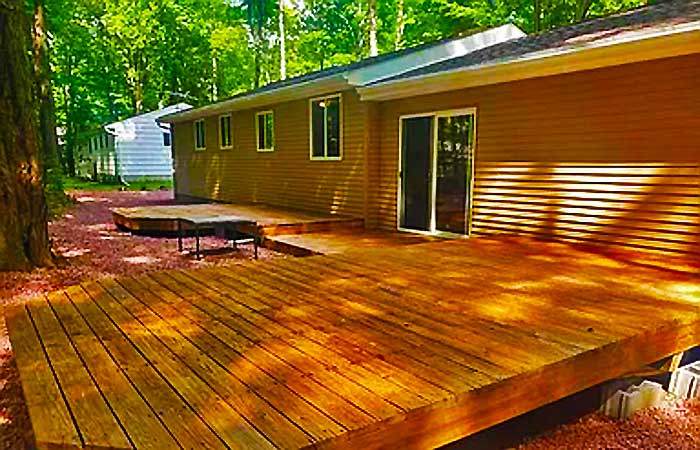 Charming Pocono Retreat Deck 2