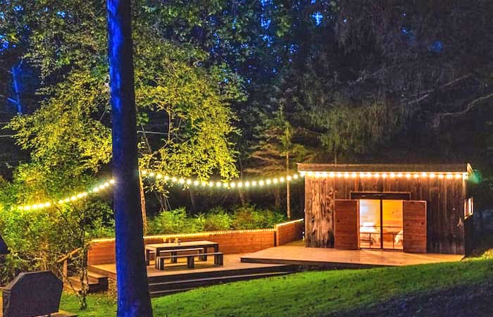 Chic Cabin on Callicoon Creek Backyard