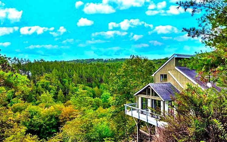 Cliffside Cottage Exterior