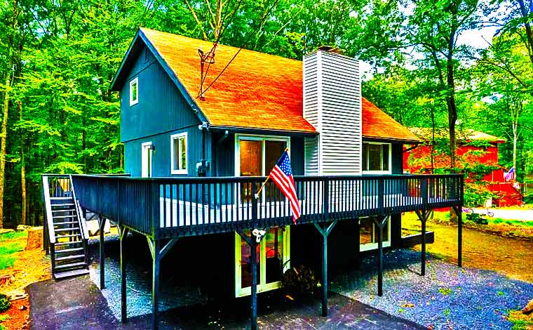 Conashaugh Lake Saltbox Exterior