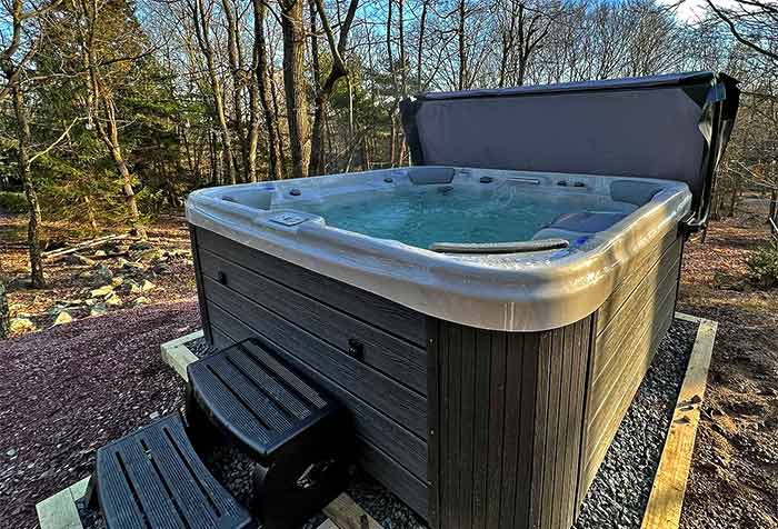 Cozy Lake Harmony House Hot Tub