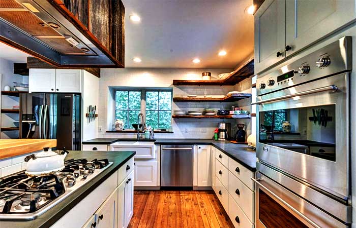 Deep Hollow Hill Kitchen