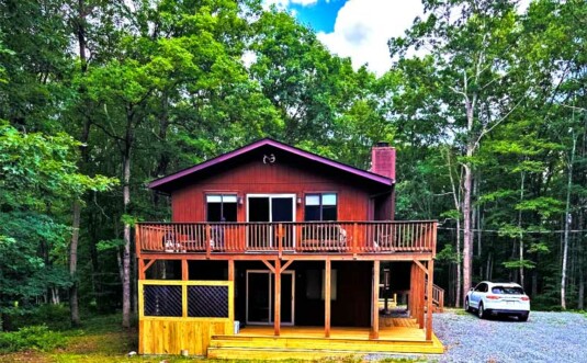 Deer Park Chalet Exterior