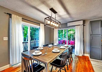 Delightful Mountain Chalet Dining Room