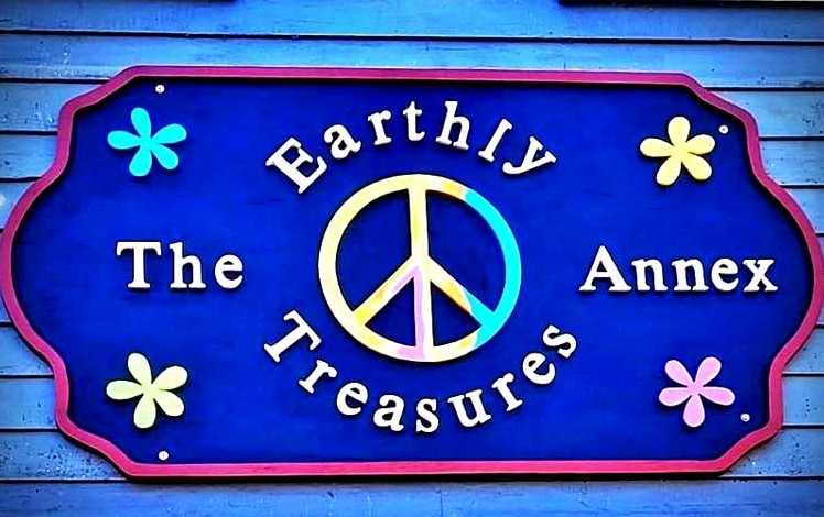 Earthly Treasures Store Sign