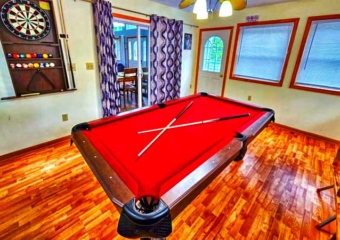 Elegance Peak Pool Table