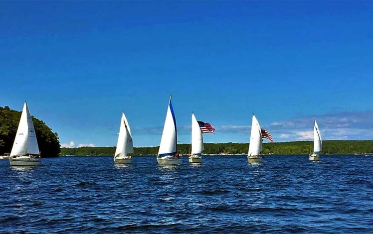 Paupack Sail Club Sailboat Rides Lake Image