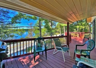 Fairview Lake Lakefront covered deck