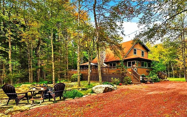 Frog Pond Cabin Exterior