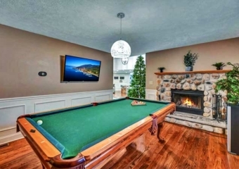 Giant Home in Pocono Pines Pool Table