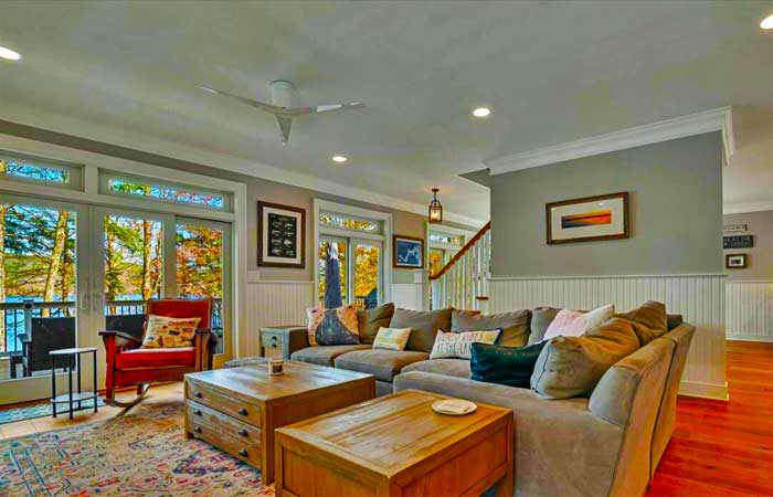 Glen Road Lakefront Living Room