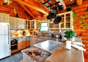 Gorgeous Cabin Has It All Kitchen
