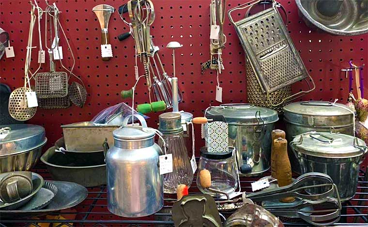 Grapevine Antiques and Crafts kitchen ware