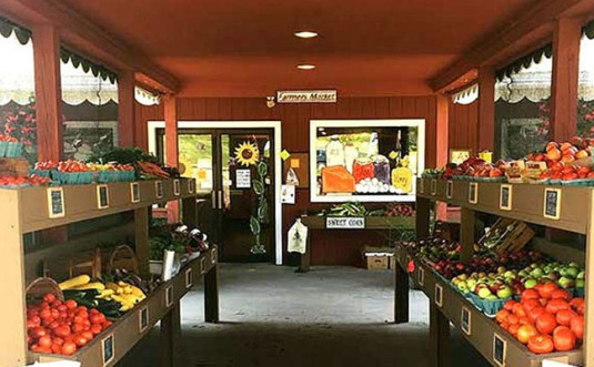 Green Valley Farms Market Creamery front farm stand