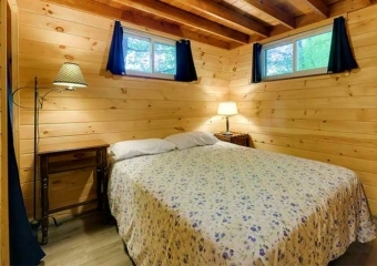 Greentown Lakeside Cabin Bedroom