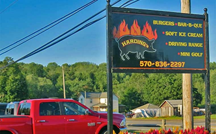 Hardings Dairy Bar and Mini-Golf store sign