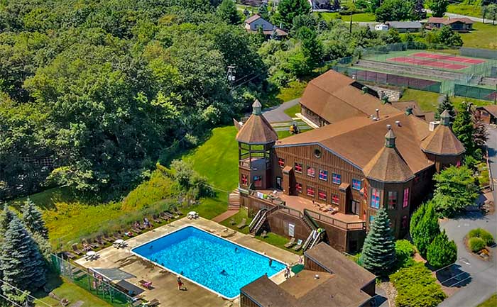 Hemlock Farms clubhouse and swimming pool