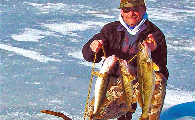 Ice Fishing on Lake Wallenpaupack - PoconoGo