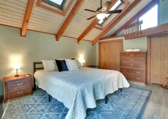 Jim Thorpe Treehouse Bedroom Suite