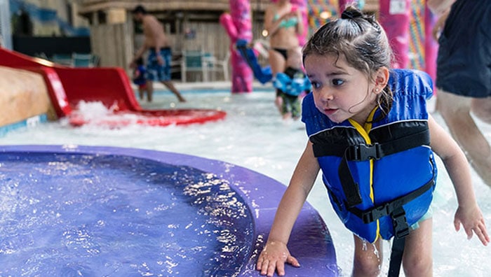 Kalahari-Resort-Water-Park-toddler-in-coral-cove