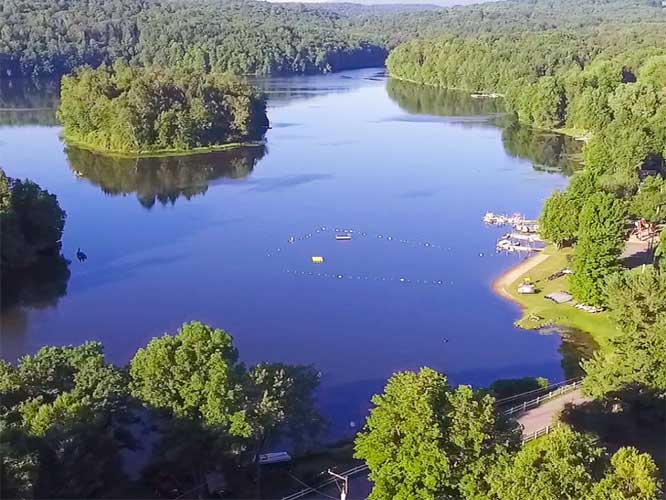 Keen-Lake-Camping-&-Cottage-Resort-lake-and-shoreline