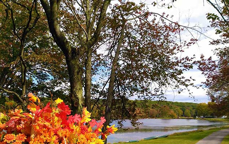 Lake Moc-A-Tek-Campground the lake in fall