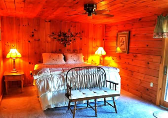 Lake View Lodge Bedroom