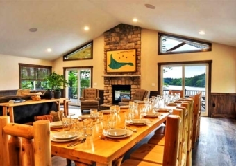 Lakefront Livin' Dining Area