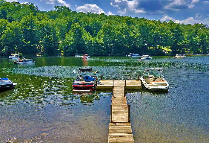 Lakeside Cabin #2 with Boat Dock