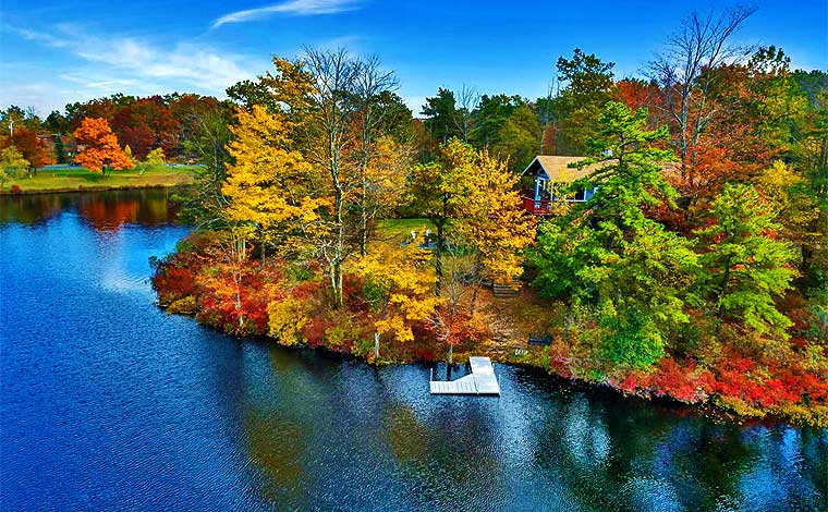 Lakeside Gem with Views Exterior