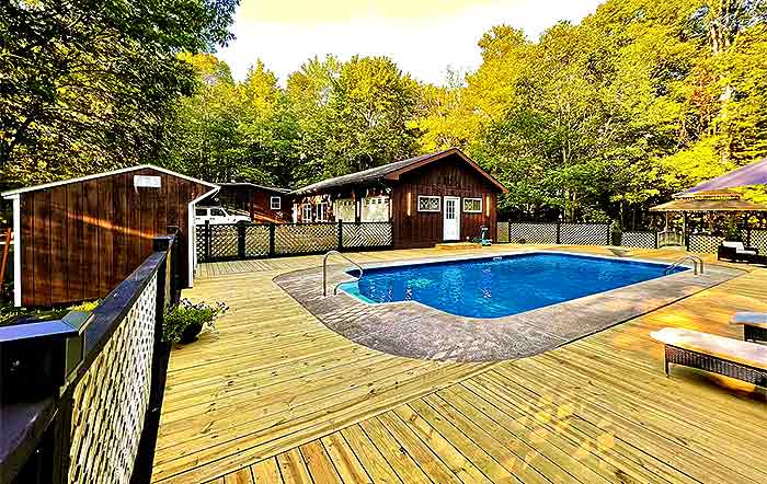 Lakeville,lakeside home pool