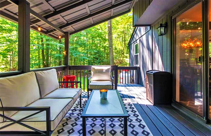 Little House on the Berry Deck